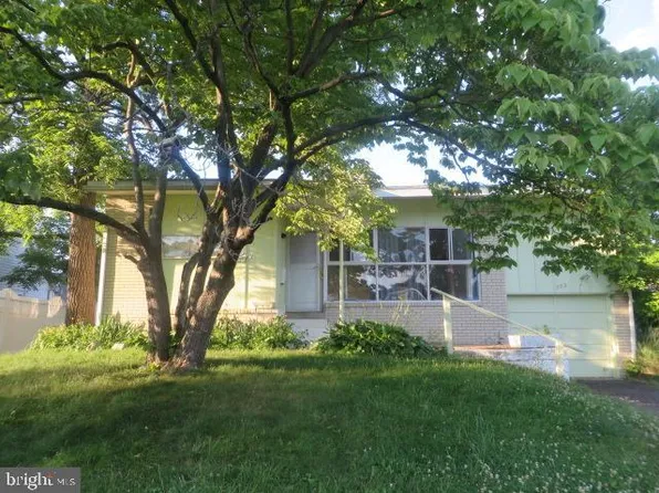 223 Candy Ln, Ambler, PA 19002