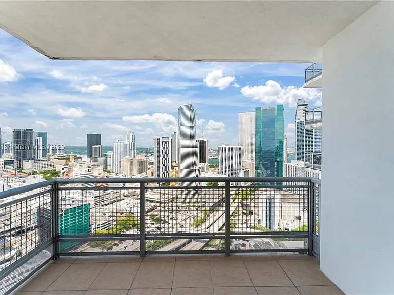 350 S Miami Ave #5 — Photo 13