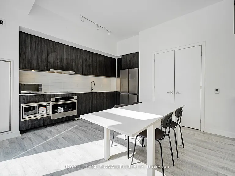 12 Olympic Garden Dr — Photo 2