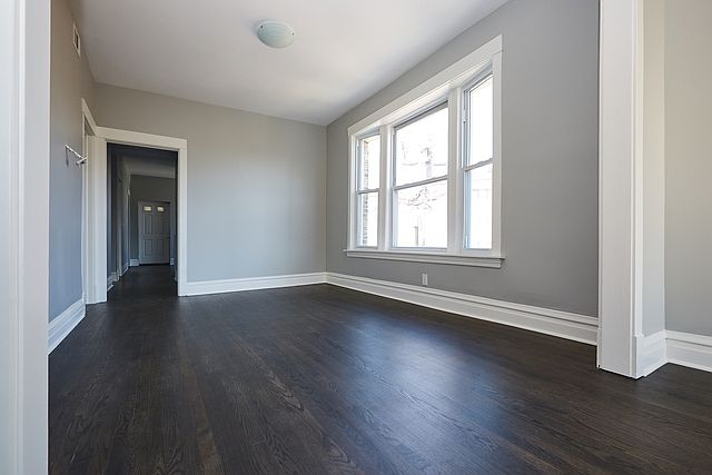 2nd image of 1940 N Kedzie Ave APT 1