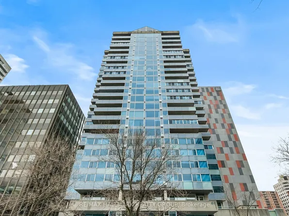 160 George St #1404, Ottawa, ON K1N 9M2