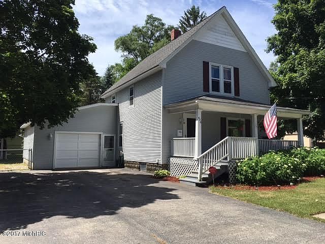 1st image of 430 E Linden St