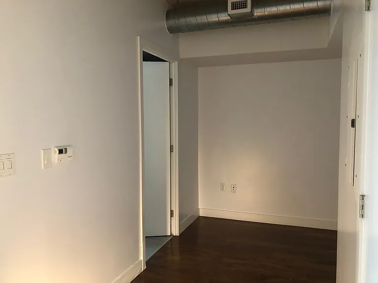 1065 Barrington St #1 — Photo 11