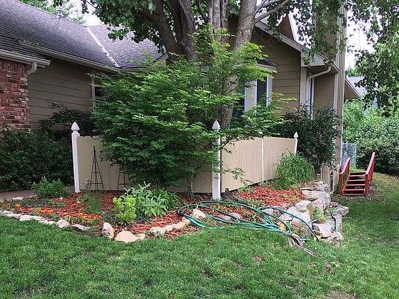 2nd image of 3916 Willshire Dr