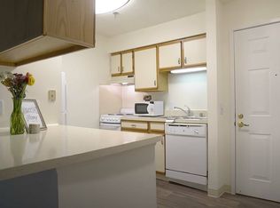 Kings Reserve Sterling - 55+ Active Adult Apartment Homes, Sterling, VA 20164