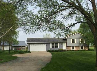 6727 Theodorff Rd, Pecatonica, IL 61063