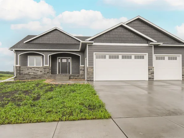 847 Melissa Ave, Harrisburg, SD 57032