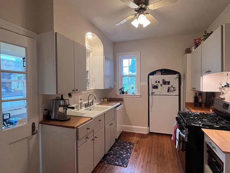 4036 Roland Ave #1 — Photo 10