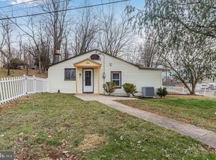 586 Lewisberry Rd, New Cumberland, PA 17070