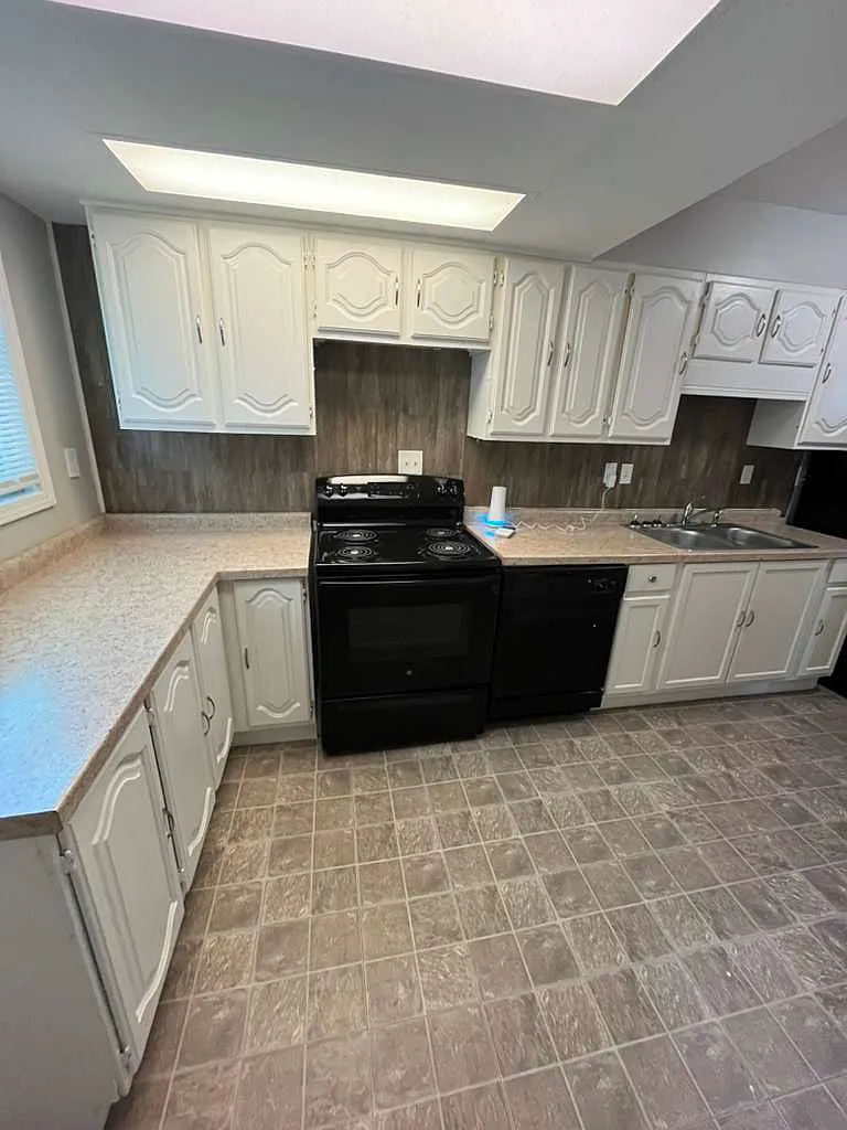 Building Photo - 10300 Dudley Dr
