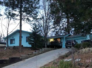 813 Meadowlark Ln, Yreka, CA