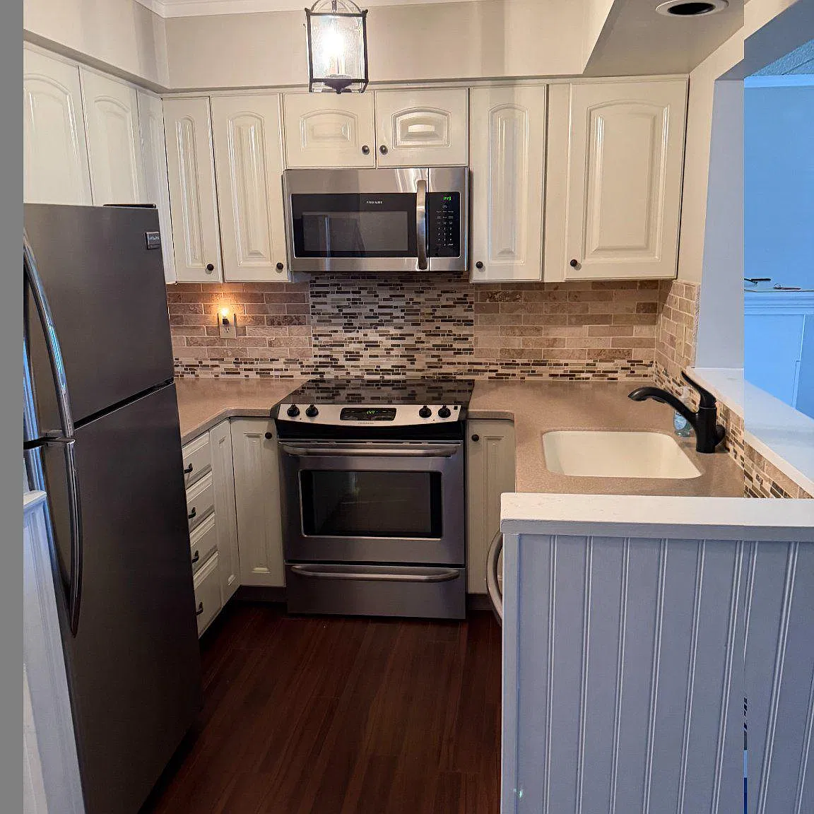 2 bed, 2.5 bath, 1127 sqft, $2,300 — Photo 4