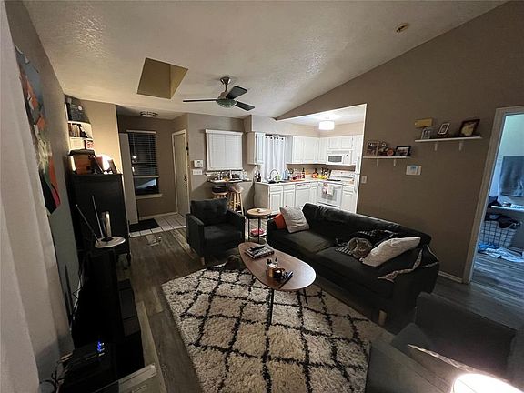2nd image of 125 W Acres St APT N