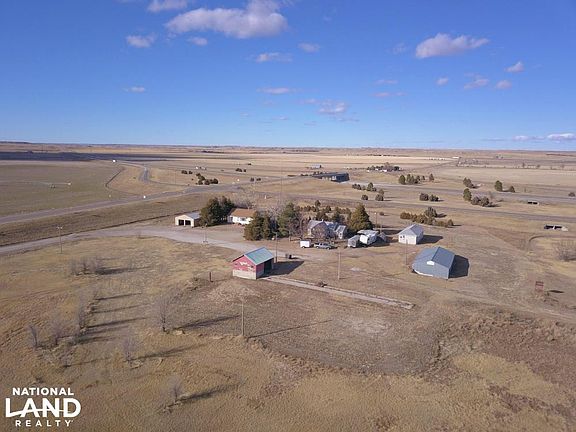 Sidney I-80 Pasture and Three Homes - Home site located at I-80 Exit 55