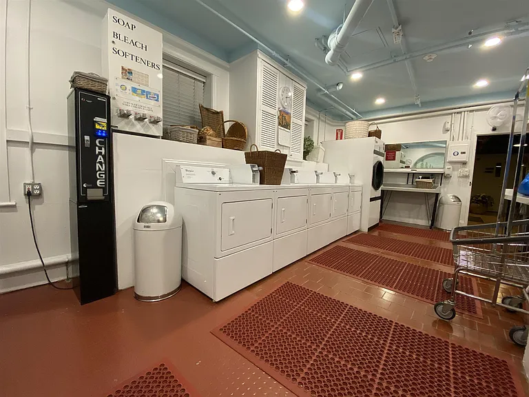 887 Massachusetts Ave #1 — Photo 24