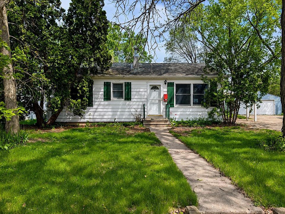 1st image of 231 River Dr