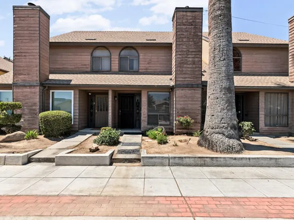 305 E 4th St APT I, Madera, CA 93638