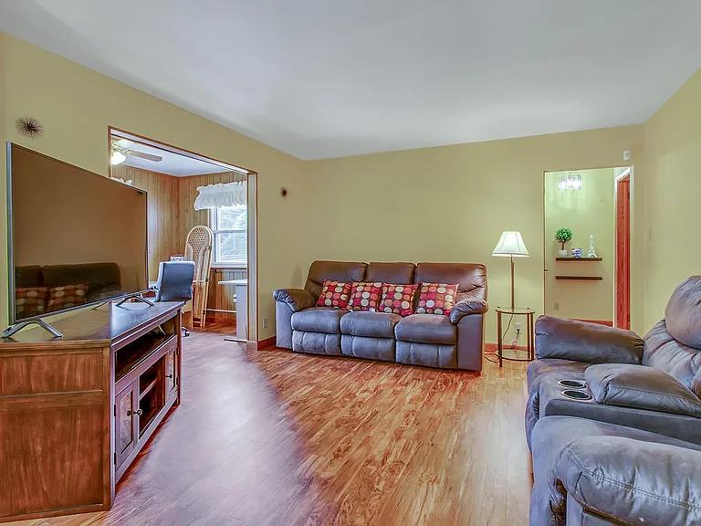 5073 Sardis Rd — Photo 6