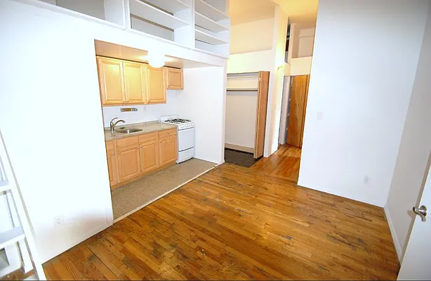 Rented by Bold New York | media 29