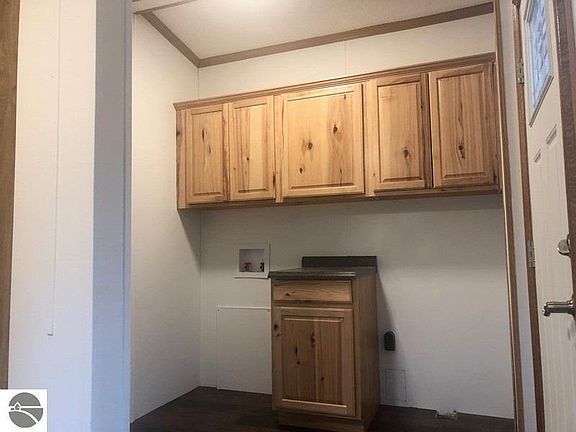 5th image of 6213 W 8th Rd