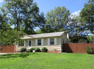 10 Amherst Ave, Coventry, RI 02816