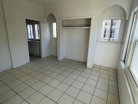4th image of 116-124 3/4 S Mathews St #116-1/2