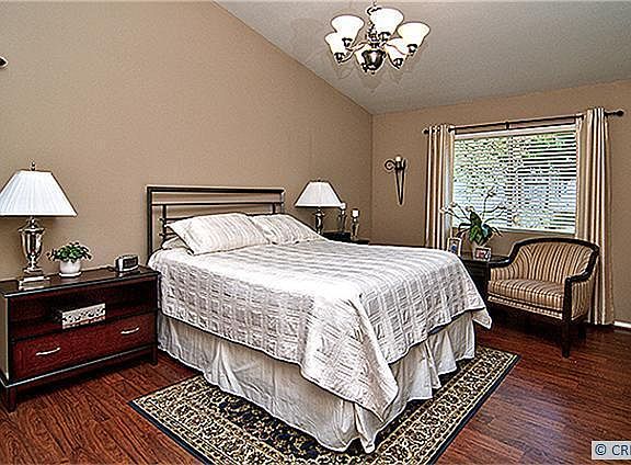 3rd image of 2206 Bedford Dr