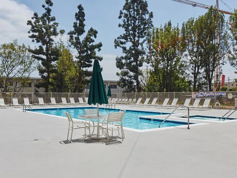 100 S Doheny Dr #523 — Photo 19