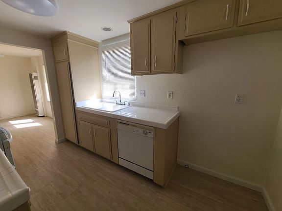 5th image of 11234 San Lucas Dr APT A