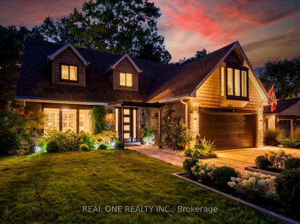 1005 Fair Birch Dr, Mississauga, ON L5H 1M4