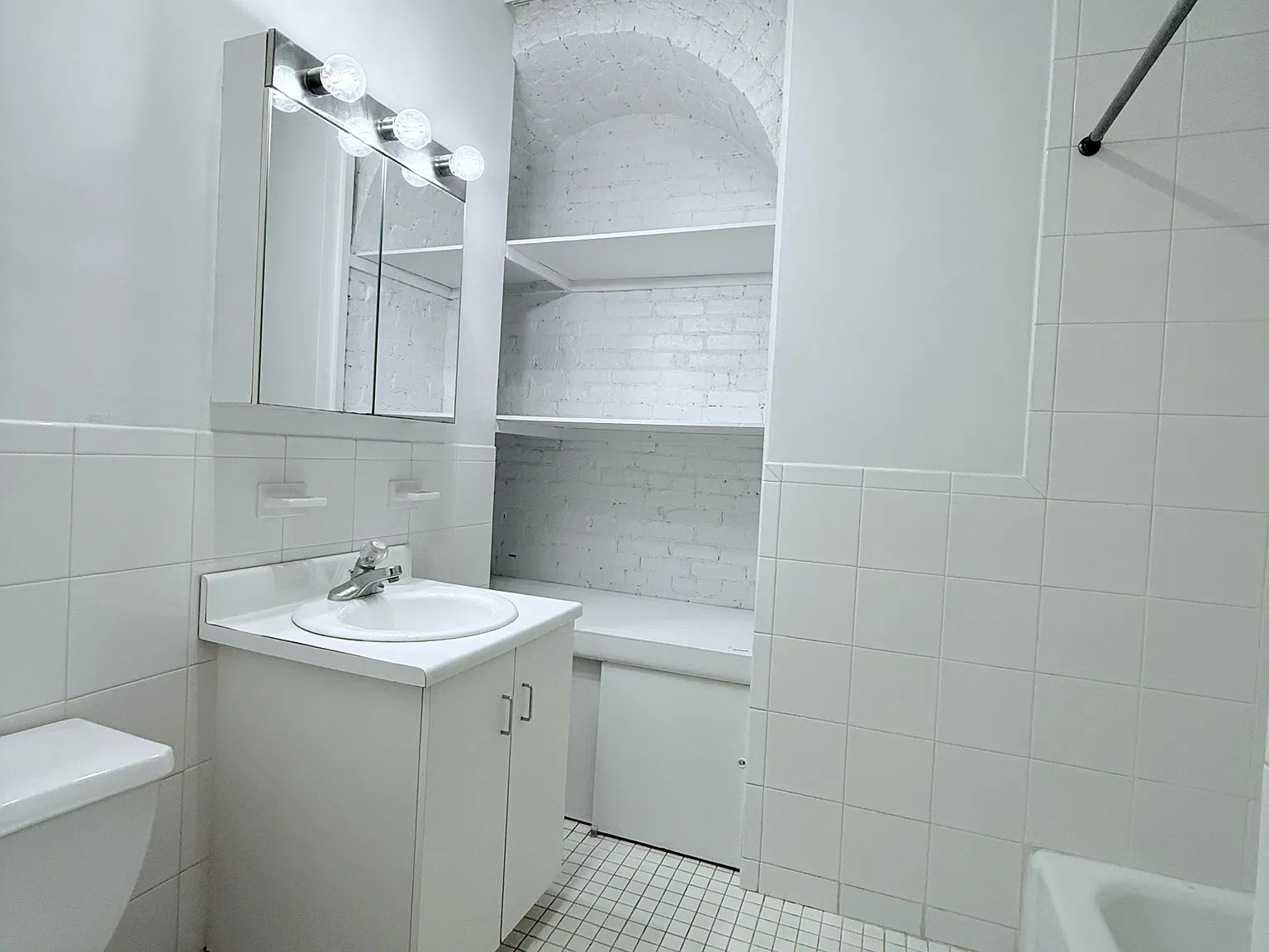 117 West 58th Street — Photo 3