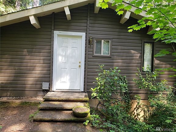 3rd image of 140 N Duckabush Dr W