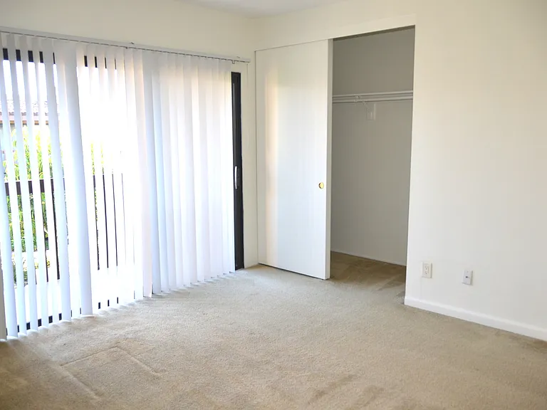 9423 Gold Coast Dr #C2 — Photo 15