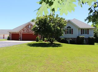 1162 Hickory Ridge Dr, Nixa, MO 65714