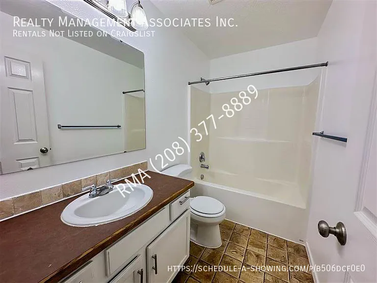 3027 N Betula Ave — Photo 18