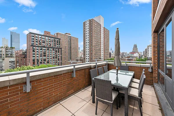 Rented by Compass | media 15