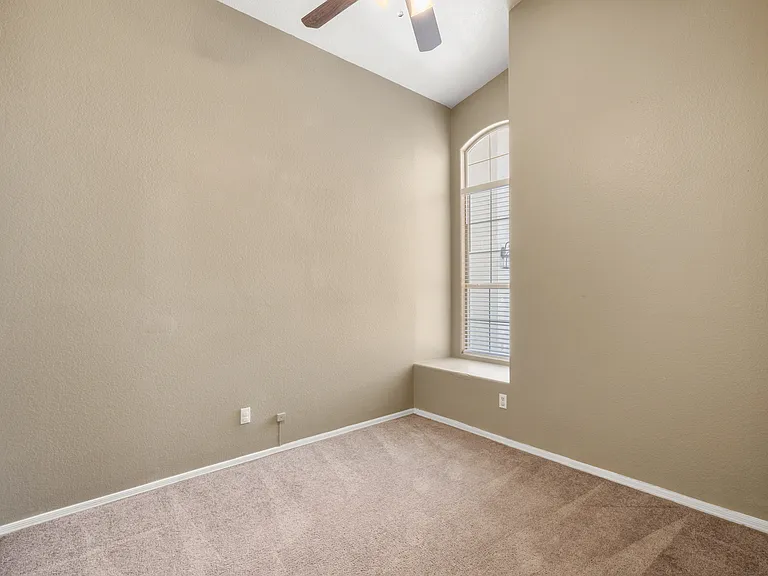 7936 W Taro Ln — Photo 23