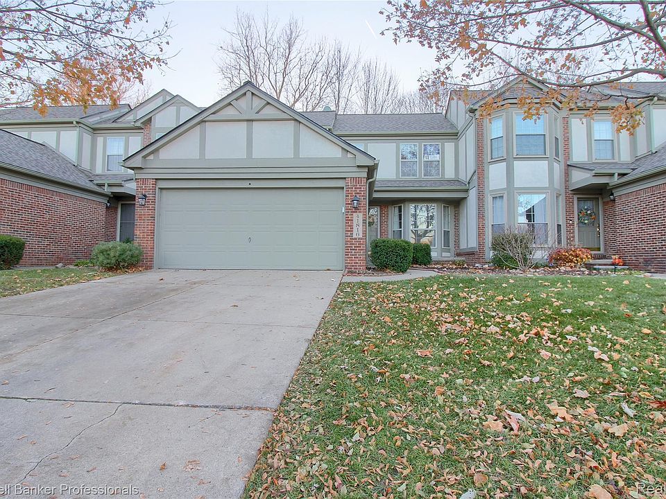 1st image of 41816 White Tail Ln