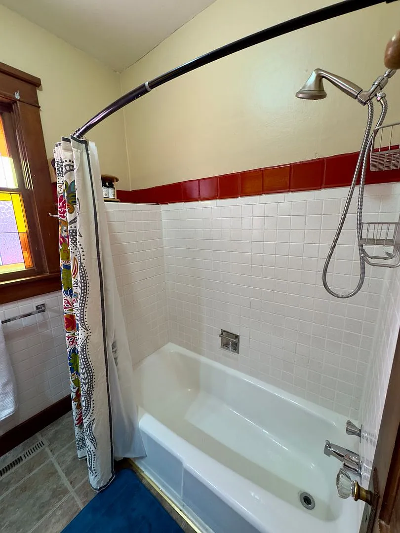 Timeless Elegance with Old-World Charm A Home That Takes You Back in Time — Photo 2