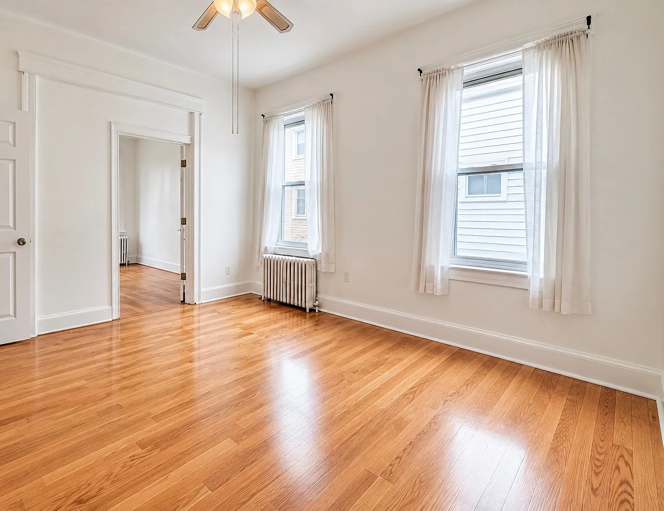 205 Seaview Ave — Photo 1