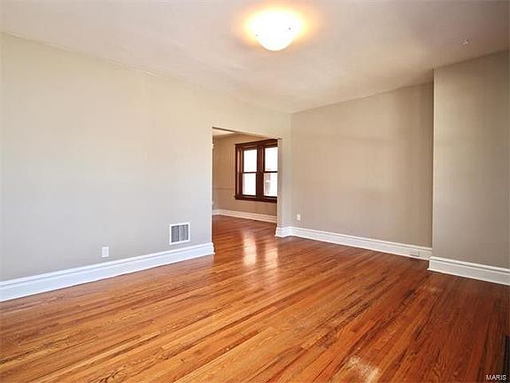 3rd image of 5504 Lisette Ave