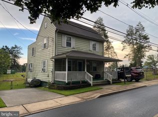 14 Schoolhouse Rd, Wrightstown, NJ 08562