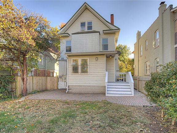 5th image of 3018 E 7th St