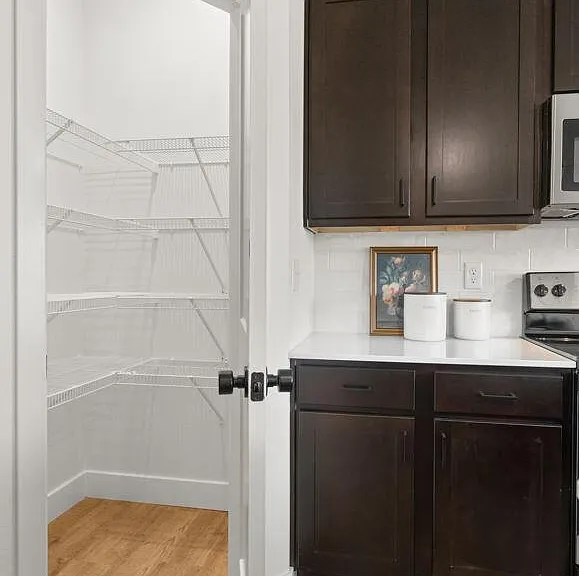 3866 S York Ave — Photo 16