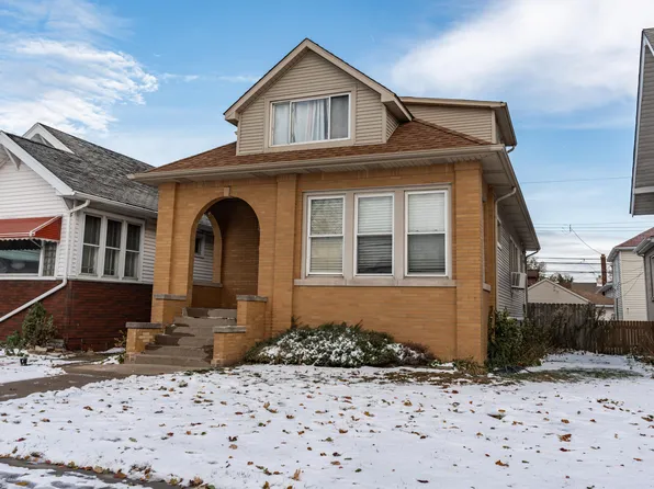 1409 Lake Ave, Whiting, IN 46394