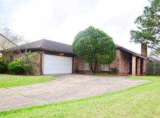 12116 Meadow Pines Dr, Stafford, TX 77477