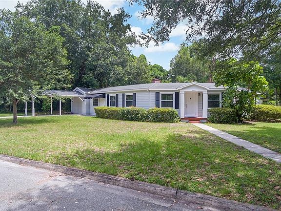 4th image of 2255 Loch Lomond Dr