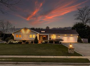 126 Ocean Ave, Massapequa, NY
