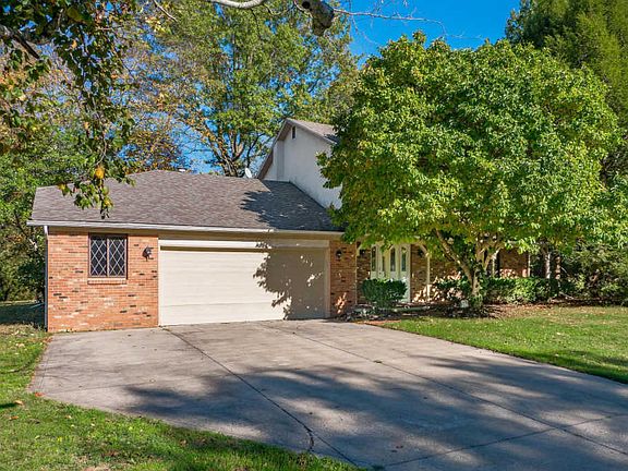 2nd image of 11520 Windridge Dr NW