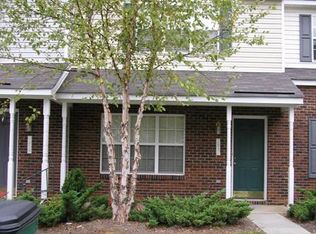 7831 Petrea Ln, Charlotte, NC 28227